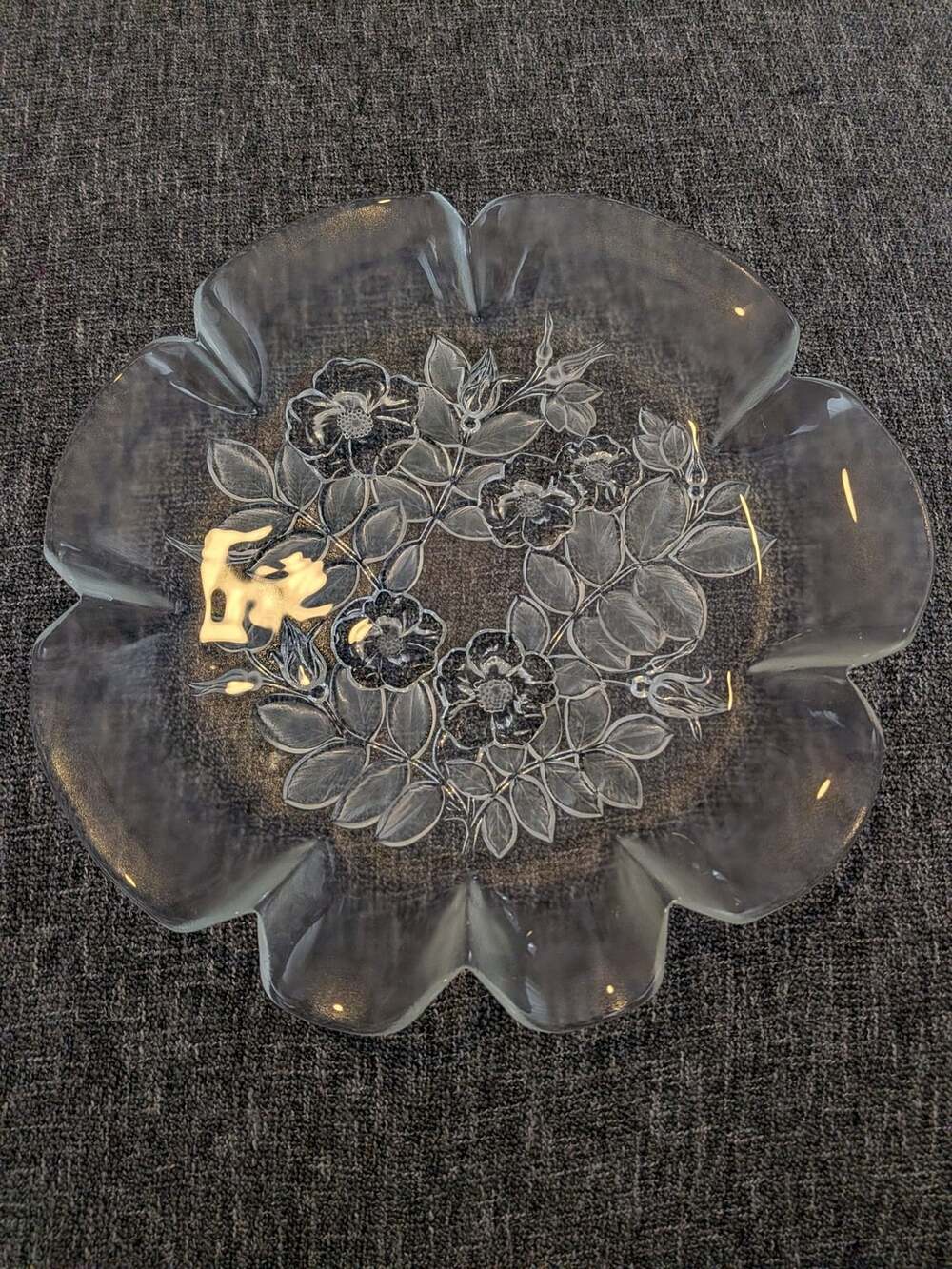 Walther-Glas Bianca Serving Platter Clear Frosted Floral Glass Ruffled Edge